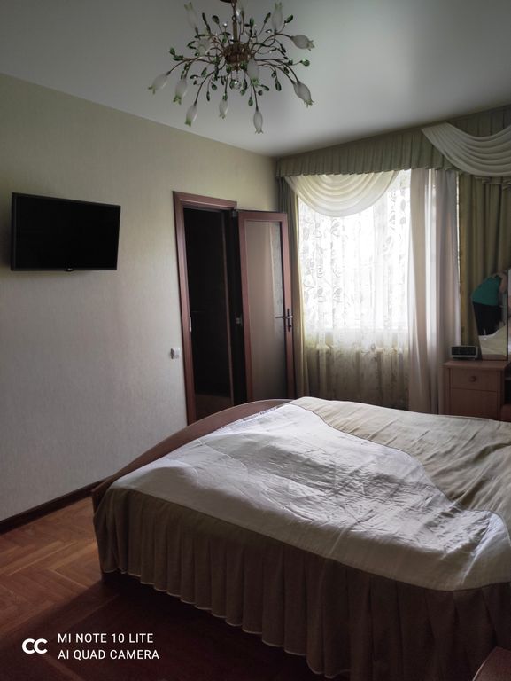 Трёхместный номер люкс1