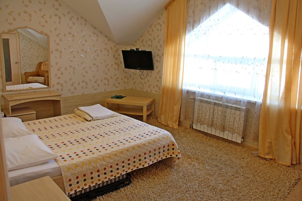 Трёхместный номер улучшенный