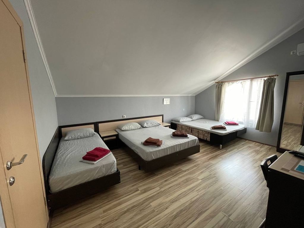 Семейный номер пятиместный