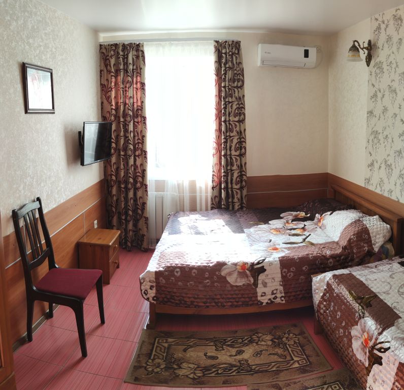 Трёхместный номер эконом-класса