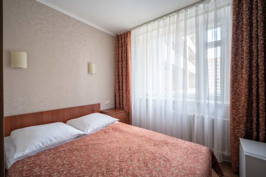 Двухместный номер с 1 кроватью стандарт с собственной ванной комнатой