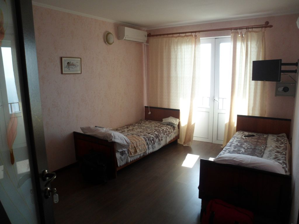 Четырёхместный номер стандарт двухкомнатный