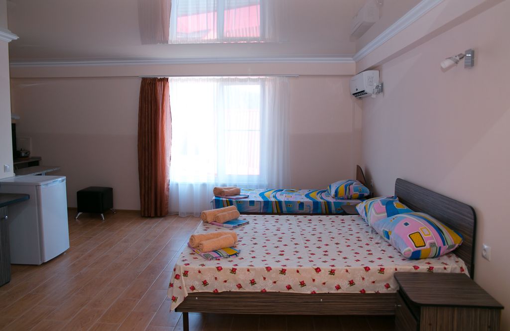 Четырёхместный номер люкс с видом на город