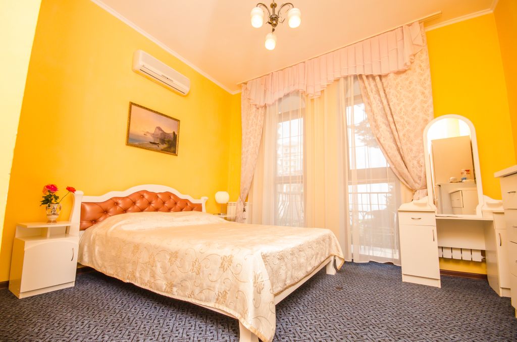 Двухместный номер с 1 кроватью 2-местный Улучшенный с видом на море №7