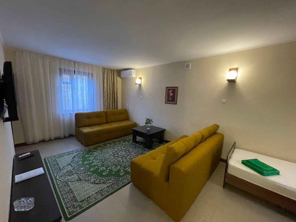 Семейный номер двухкомнатный люкс