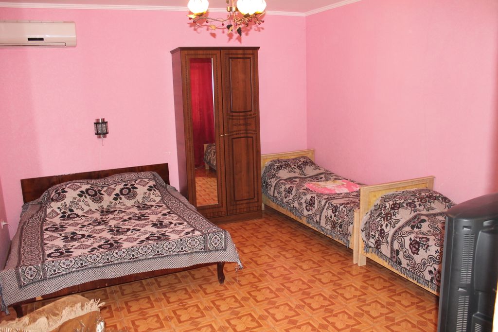 Четырёхместный номер бунгало 4х местный