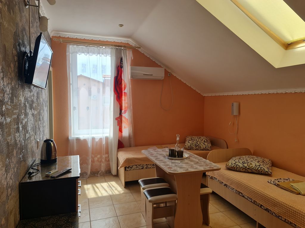 Трёхместный номер улучшенный