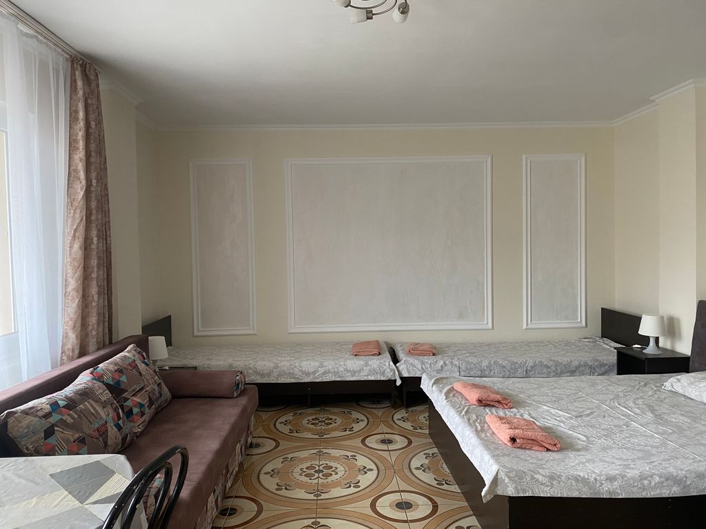 Четырёхместный номер Студия 6 местная