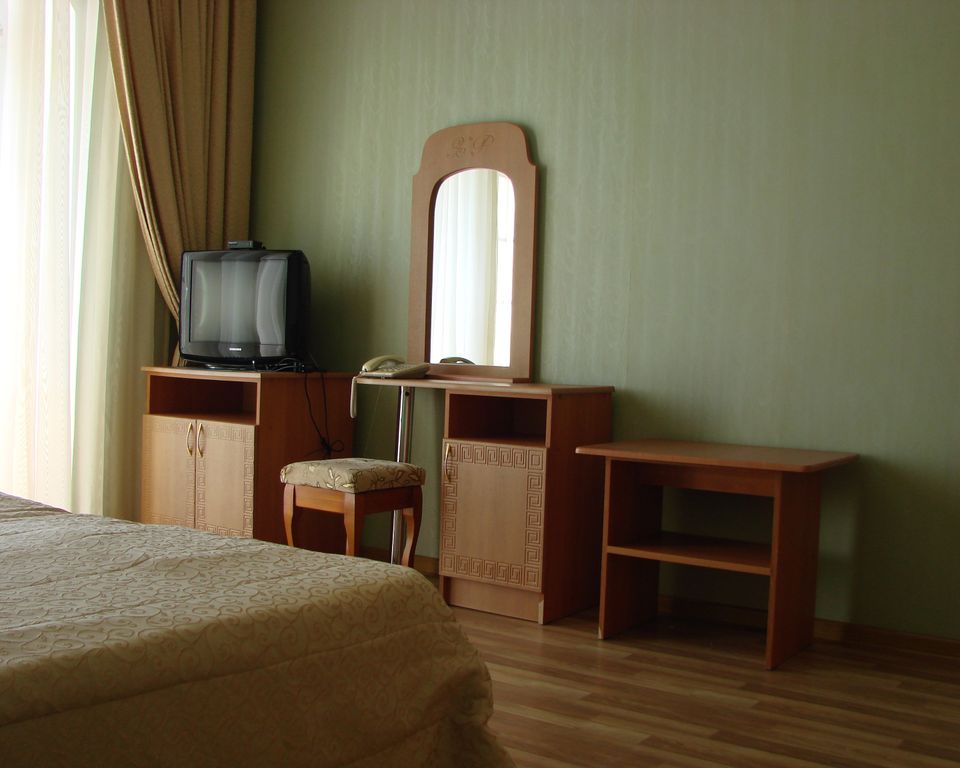 Двухместный номер с 2 отдельными кроватями с доп.местом кресло (2, 3, 4 этаж)