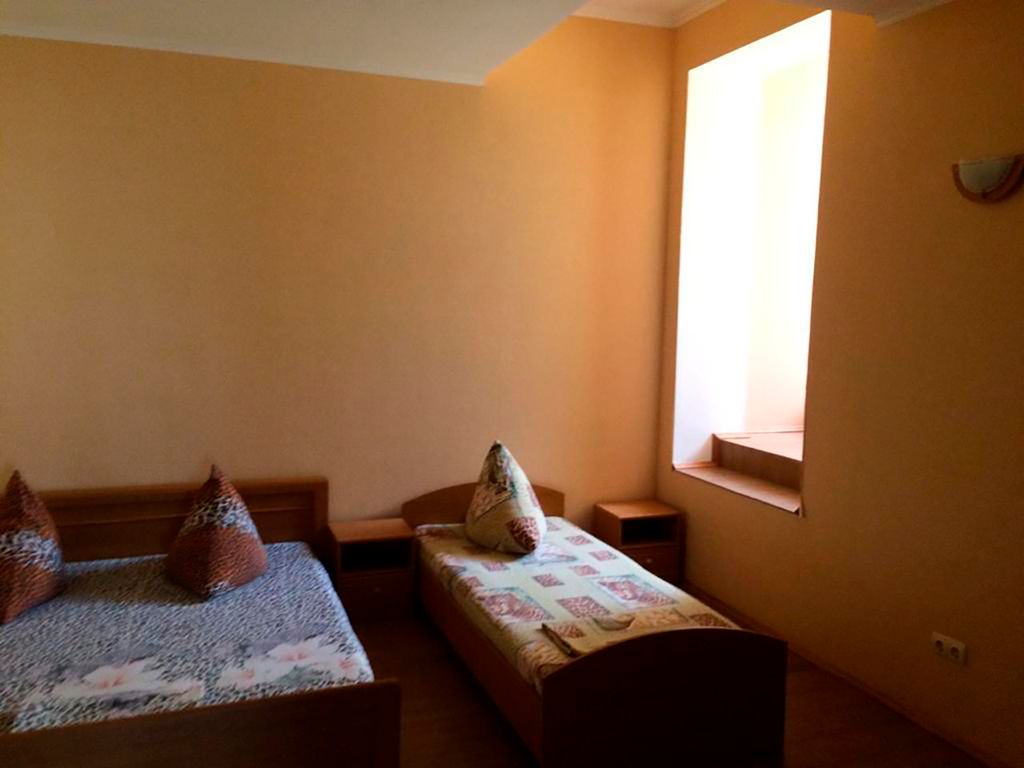 Апартаменты двухкомнатный с кухней