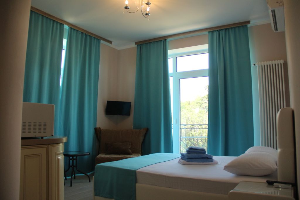 Трёхместный номер Серенада Кара-Дага, идиллический люкс с чарующими видами