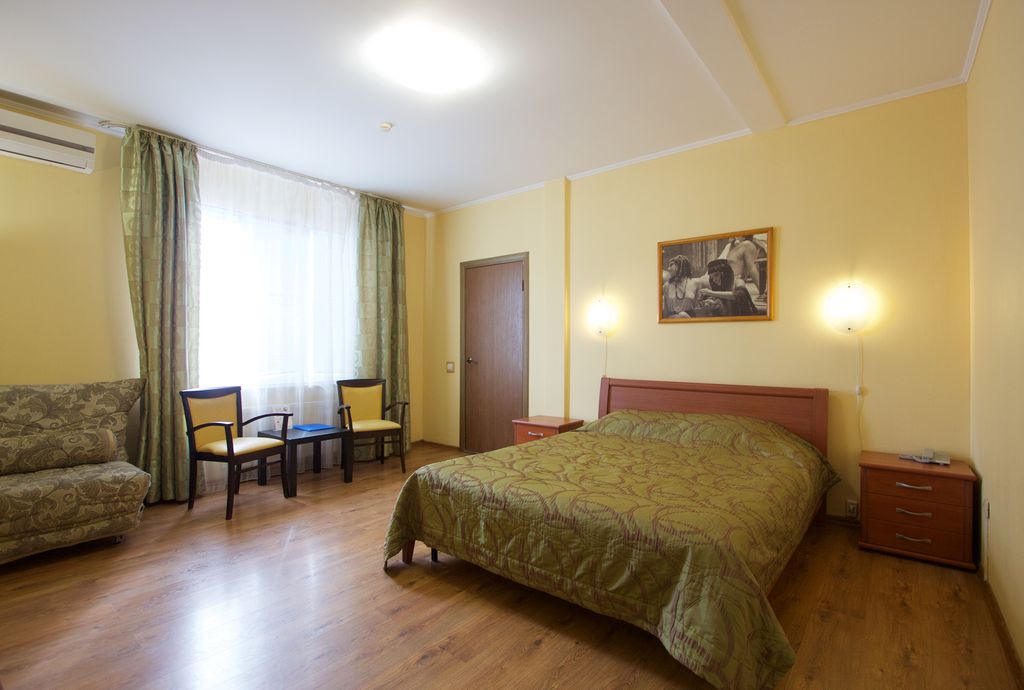 Двухместный номер с 1 кроватью полулюкс