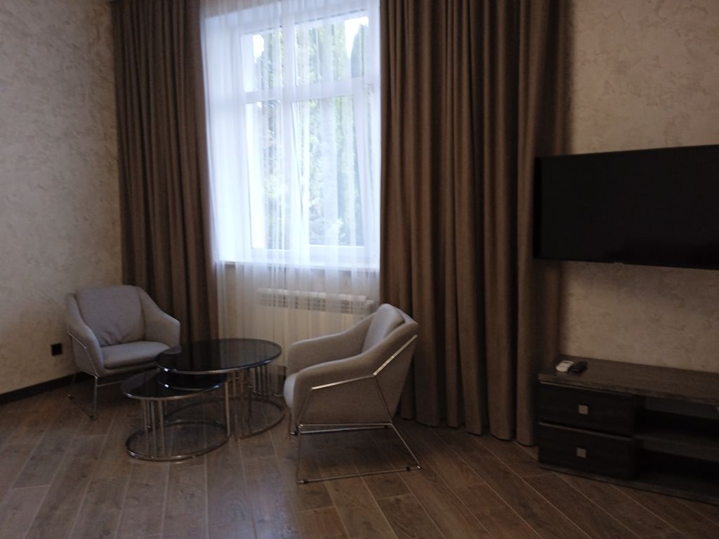 Апартаменты с кухней на первом этаже