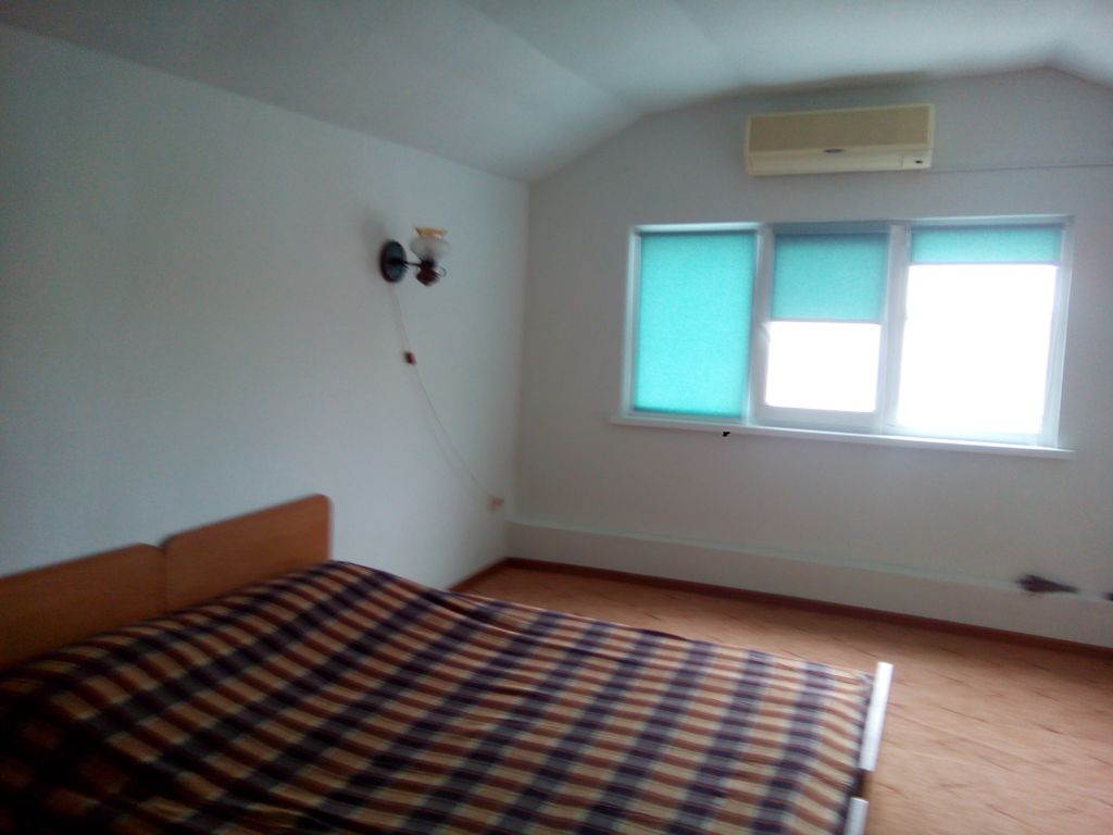 Четырёхместный номер стандарт с видом на горы