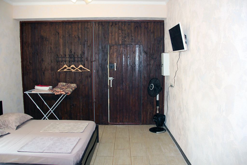 Двухместный номер с 1 кроватью Эконом2