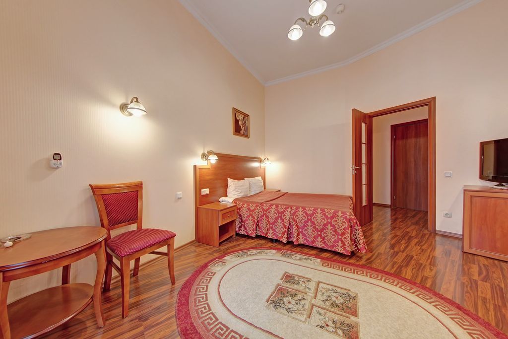 Двухместный номер с 1 кроватью улучшенный