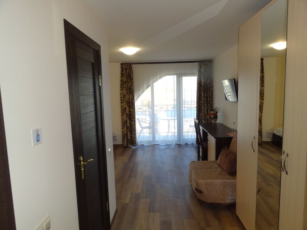 4-х местный делюкс с балконом и видом на море