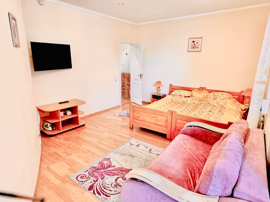 Четырёхместный номер полулюкс 2.2