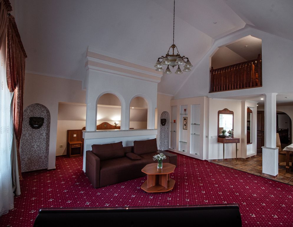 Двухместный номер с 1 кроватью люкс римский (с мини кухней) корпус рубикон