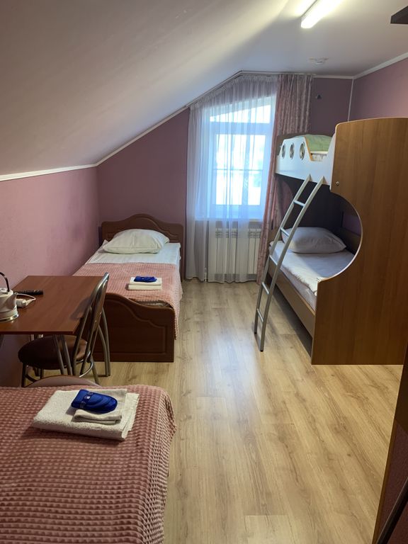 Четырёхместный номер стандарт