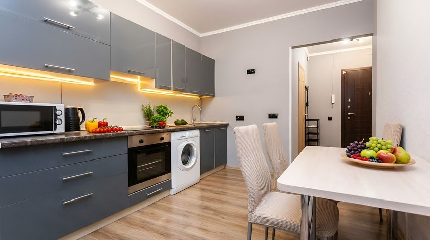 Просторная кухня для завтраков и уютных ужинов