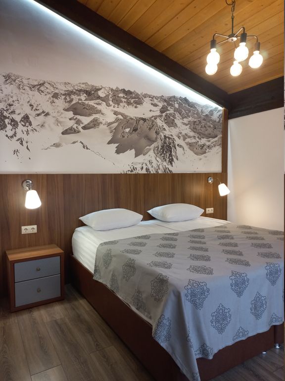 Семейный номер улучшенный с видом на горы