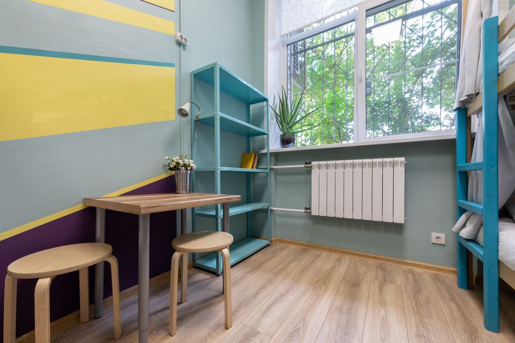 Многоместный смешанный номер двухъярусная кровать в общем 6 местном