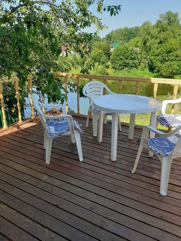 Дом Дом у лесного пруда