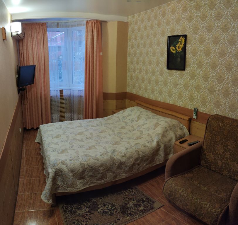 Двухместный номер с 1 кроватью эконом-класса