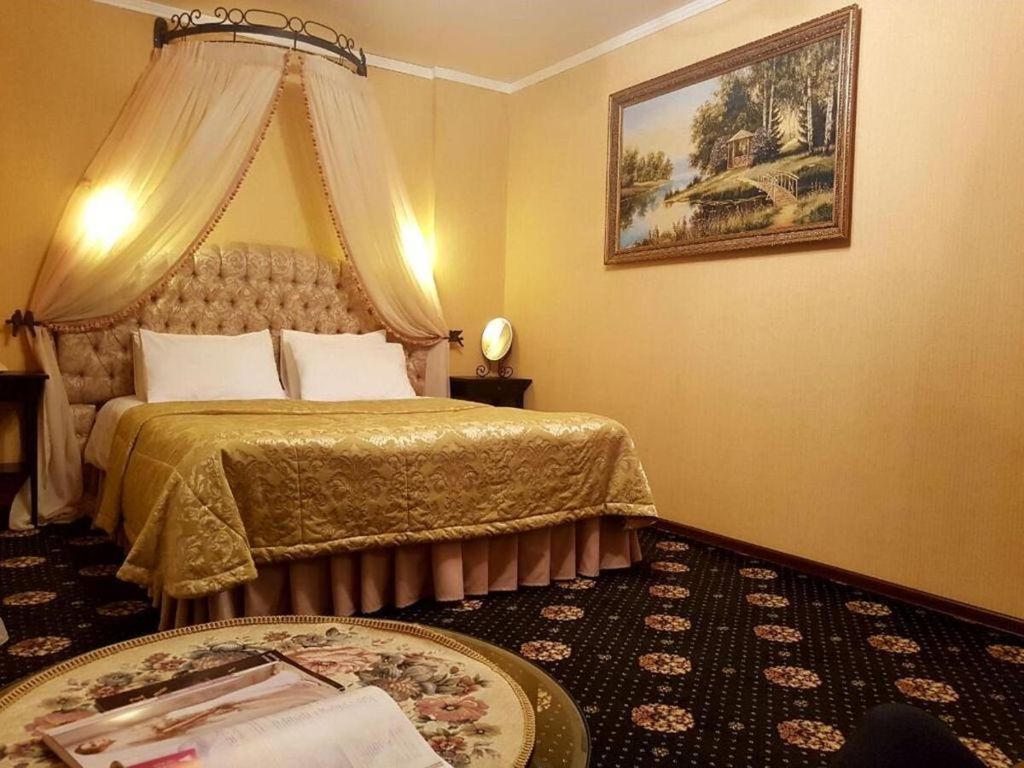 Двухместный номер с 1 кроватью полулюкс с доп. местом