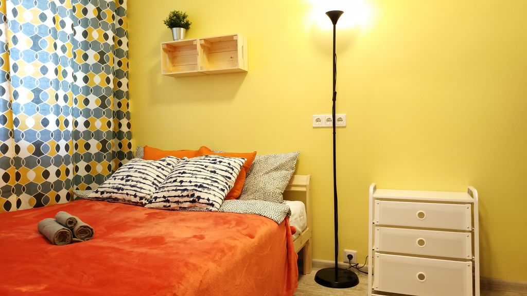 Семейный Уютная студия №4 на проспекте Карла Маркса 14/1