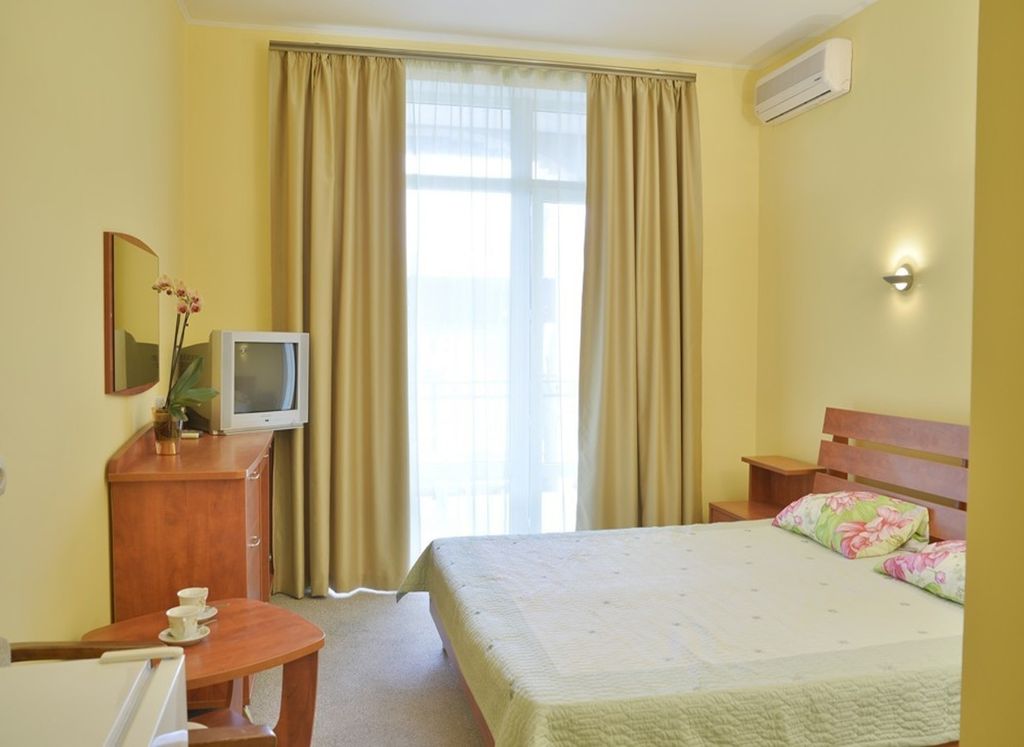 Двухместный номер с 1 кроватью стандарт с балконом