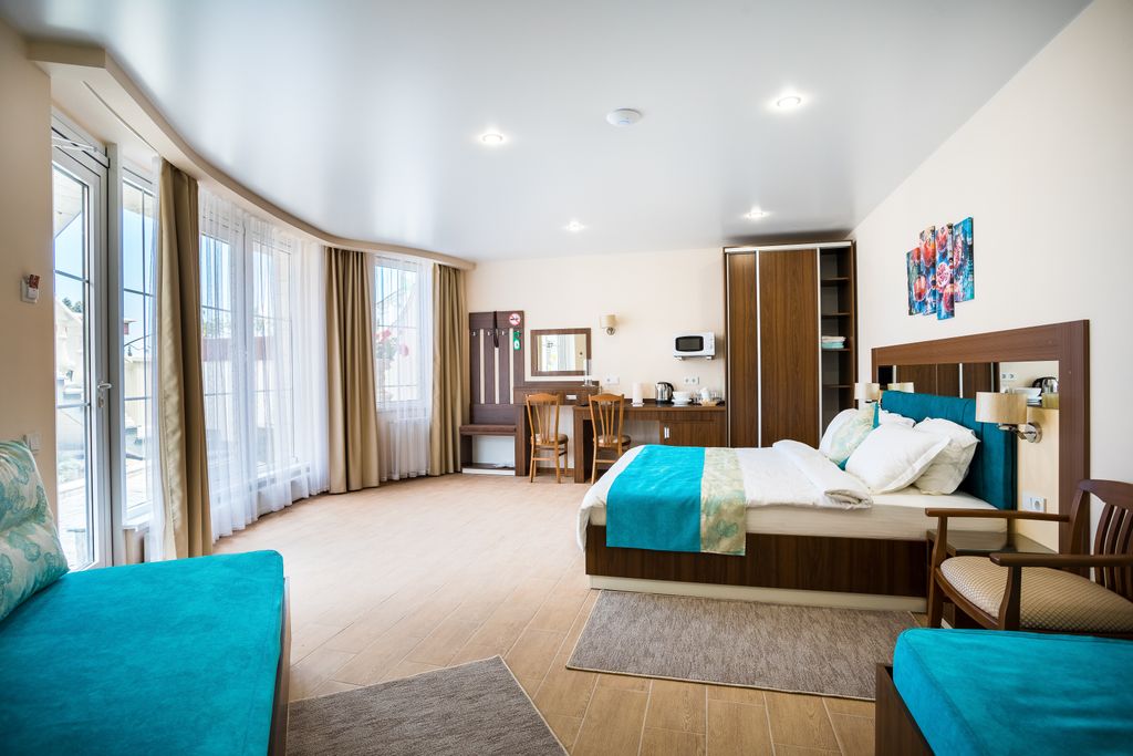 Семейный номер полулюкс