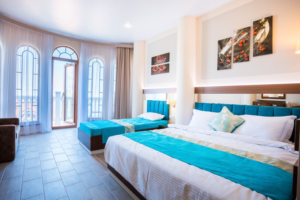 Двухместный номер с 1 кроватью полулюкс с видом на море