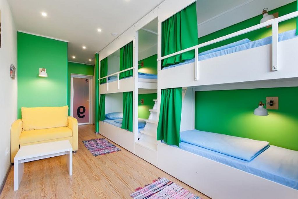 Четырёхместный номер в общем номере для женщин