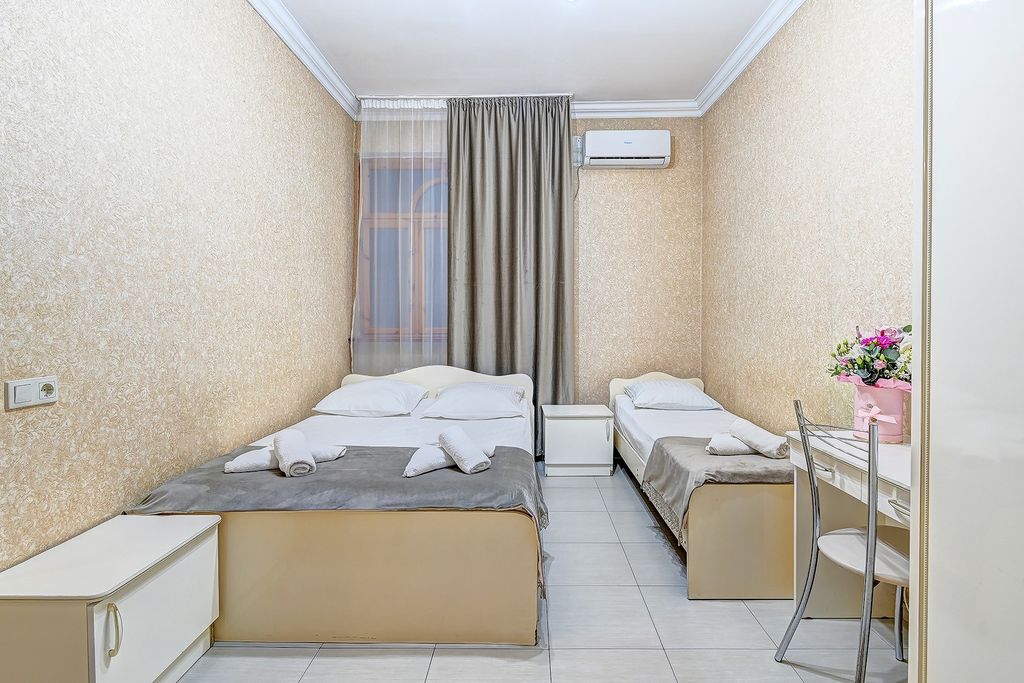 Трёхместный номер  Трехместный номер без вида