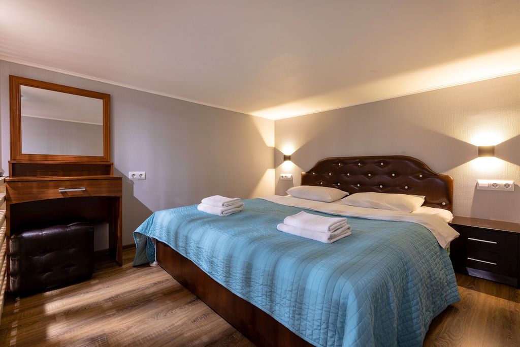 Апартаменты улучшенный двухуровневый с ванной