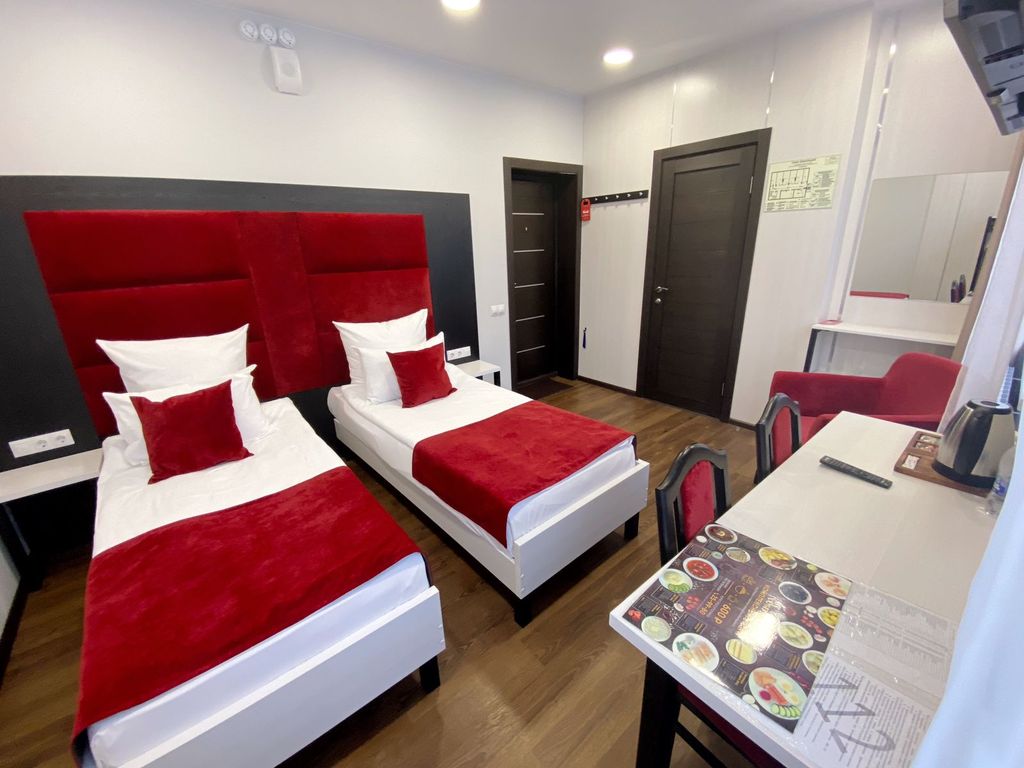 Двухместный номер с 2 отдельными кроватями улучшенный