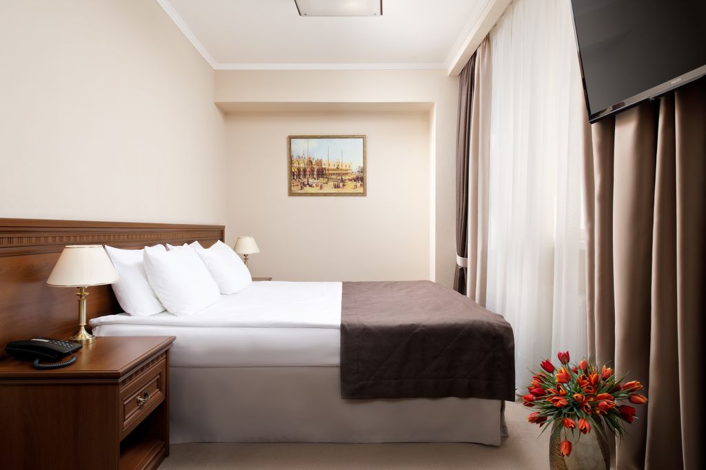 Двухместный номер с 1 кроватью полулюкс