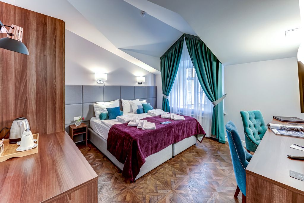 Двухместный номер с 1 кроватью комфорт с одной большой кроватью