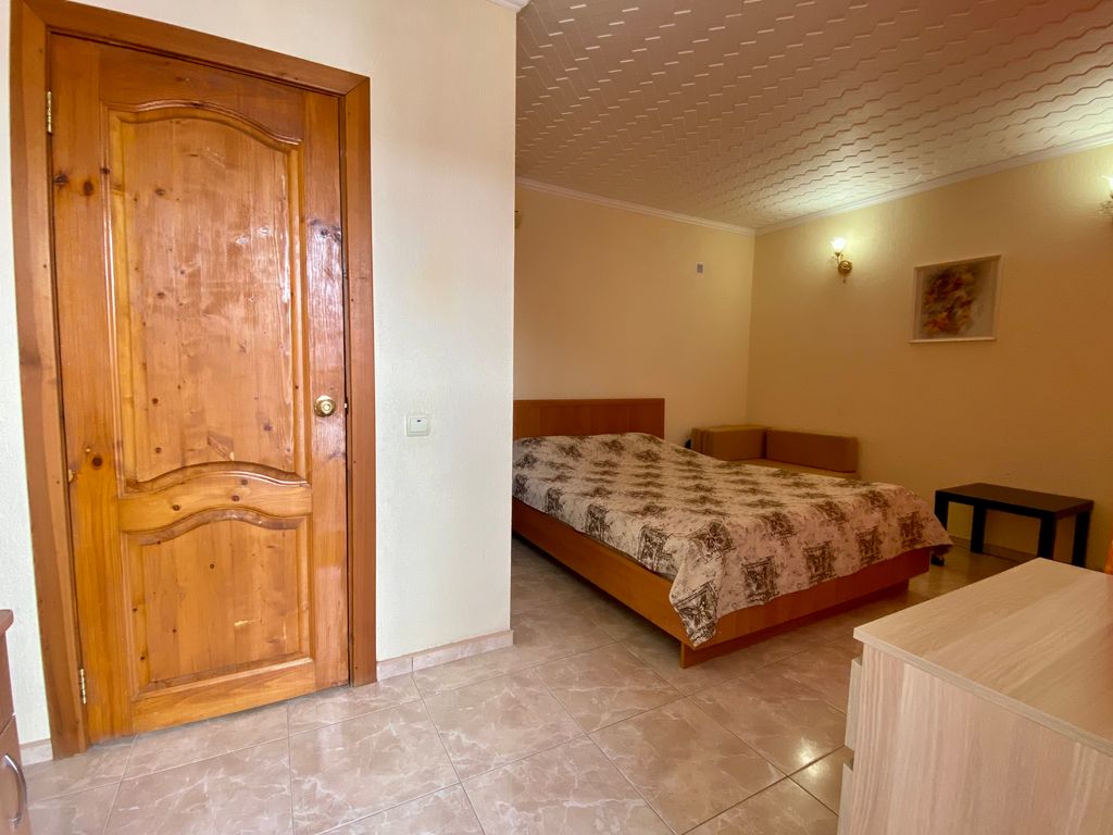 Трёхместный номер Двухместный номер с доп. кроватью Стандарт