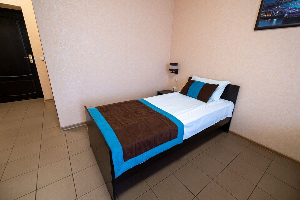 Одноместный номер комфорт в основном корпусе