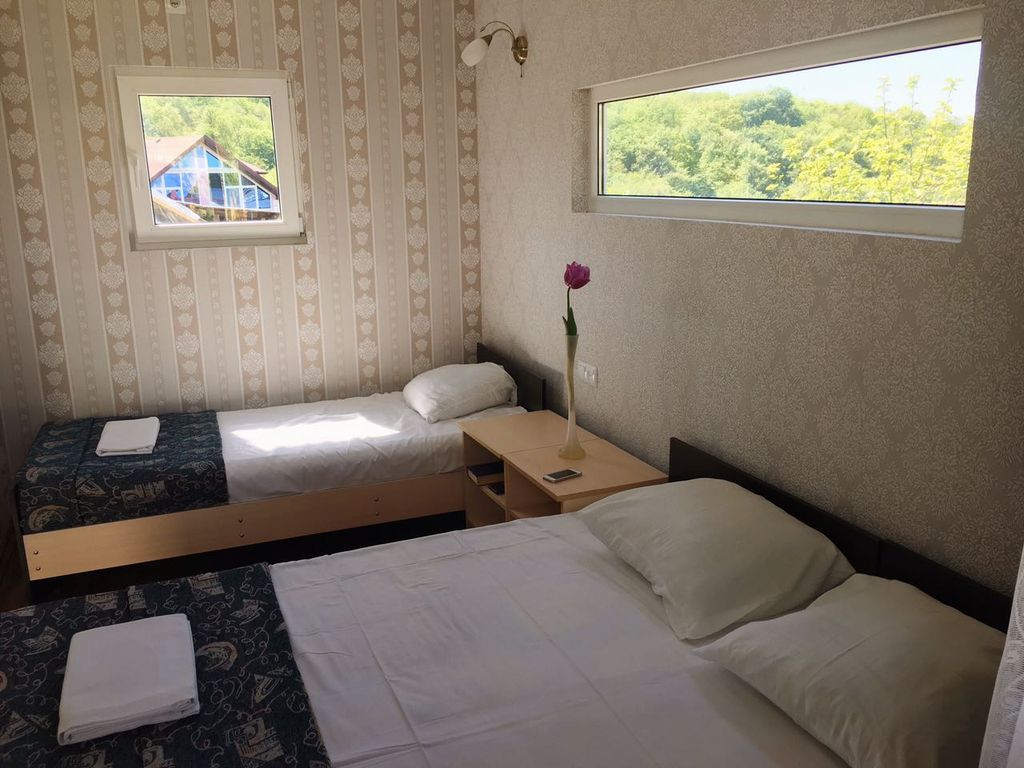 Трёхместный номер стандарт с видом на море