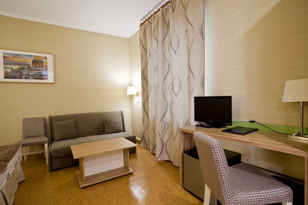 Трёхместный номер улучшенный