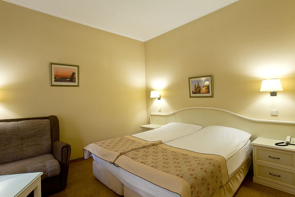 Трёхместный номер люкс