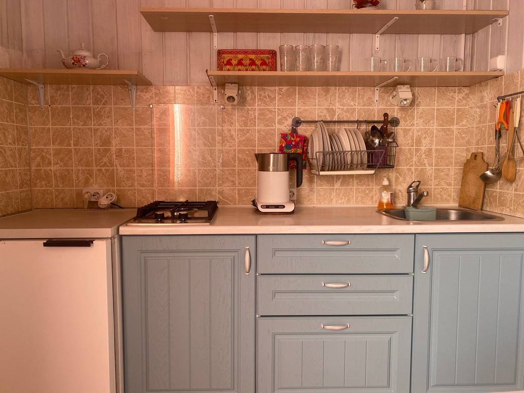 Апартаменты двухкомнатный с кухней