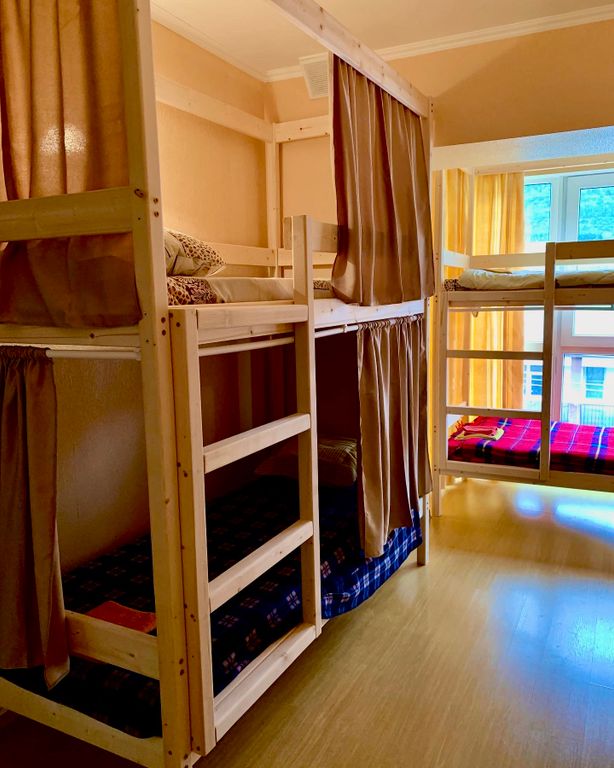 Многоместный смешанный номер Койко-место в 6-местном мужском номере