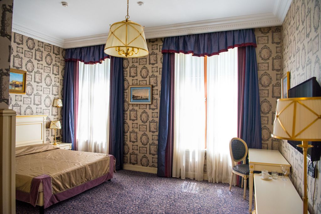 Четырёхместный номер делюкс