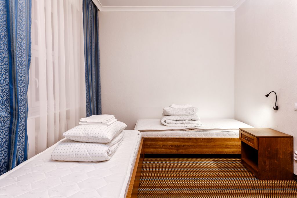 Четырёхместный номер койко-место с одноярусными кроватями