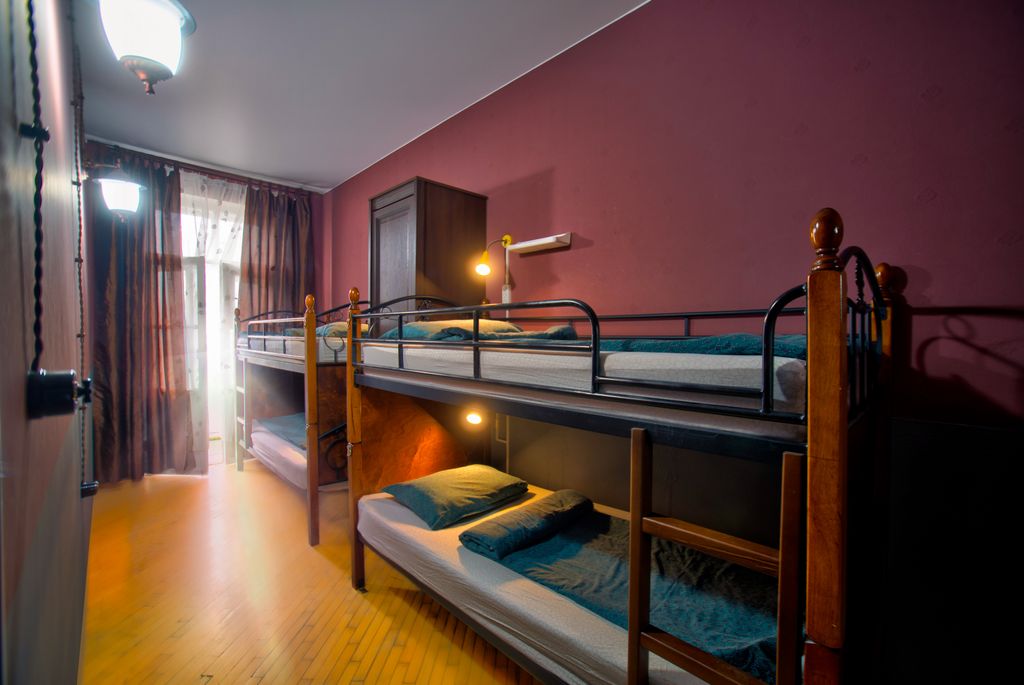 Многоместный смешанный номер 4-ех местный номер с балконом